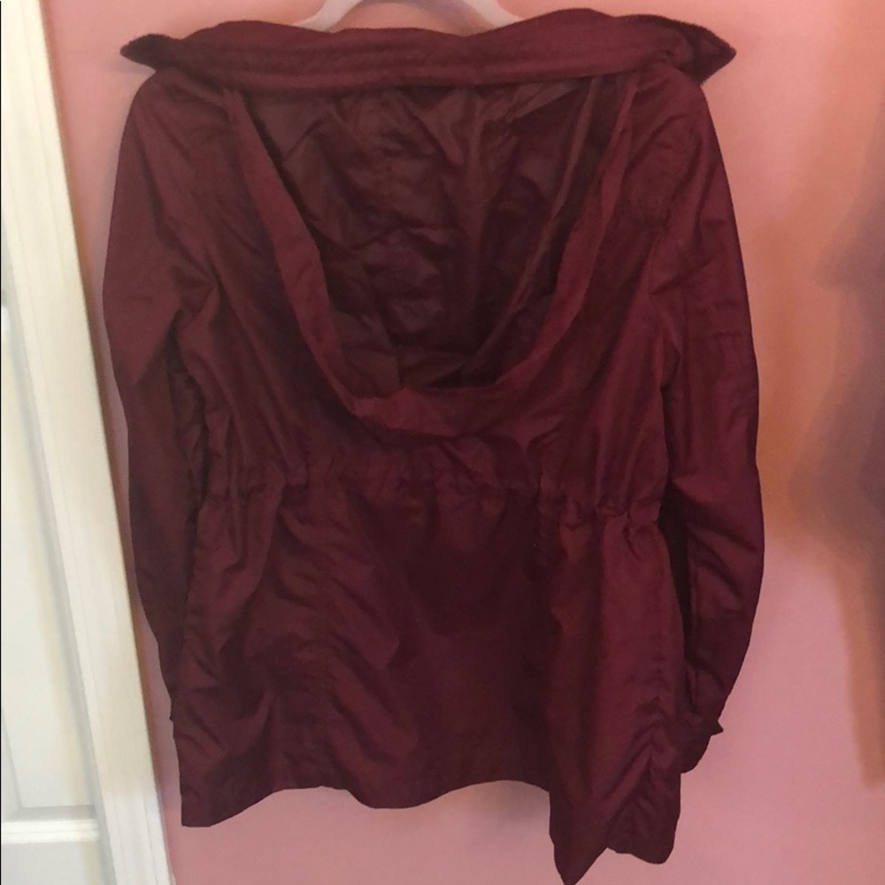 wind breaker - Picture 4 of 4